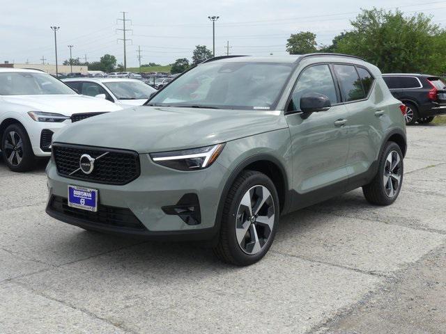 new 2025 Volvo XC40 car, priced at $48,900