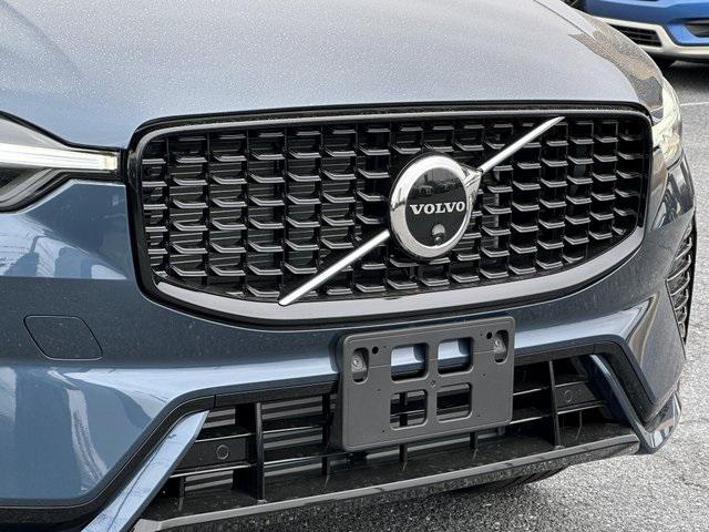 new 2025 Volvo XC60 Plug-In Hybrid car, priced at $66,260