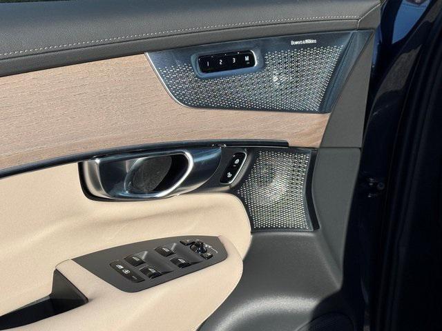 new 2026 Volvo XC90 car, priced at $82,275