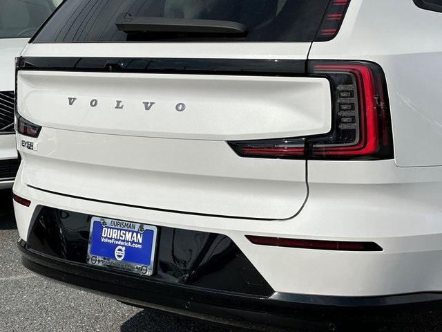 new 2025 Volvo EX90 car, priced at $94,075