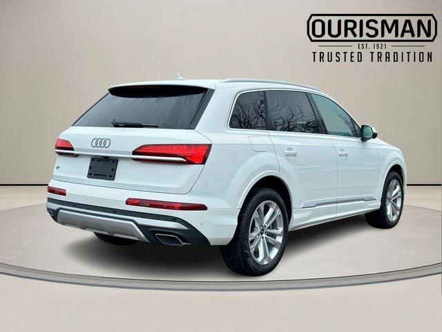 new 2025 Audi Q7 car, priced at $69,955