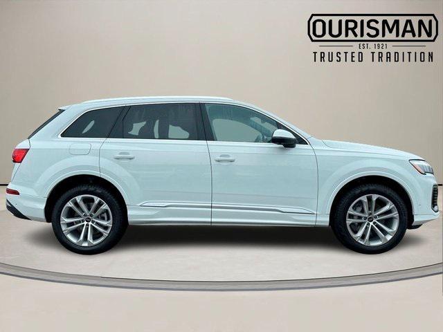 new 2025 Audi Q7 car, priced at $69,955