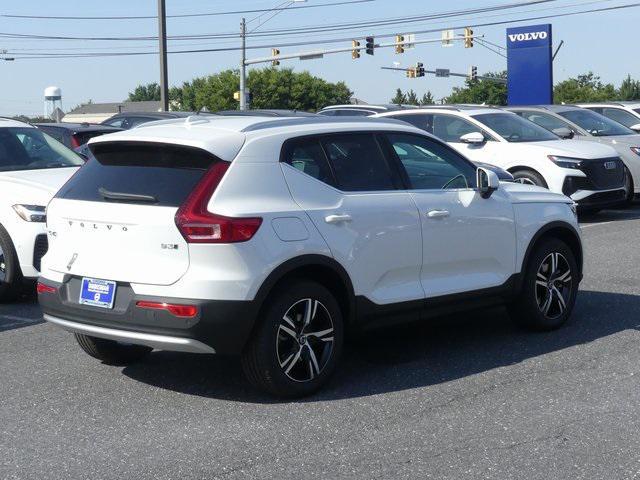 new 2024 Volvo XC40 car, priced at $43,164