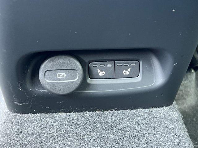 used 2022 Volvo C40 Recharge Pure Electric car, priced at $28,563