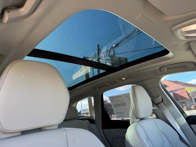 new 2025 Volvo XC60 Plug-In Hybrid car, priced at $54,669