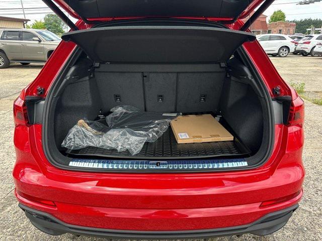 new 2025 Audi Q3 car, priced at $50,000