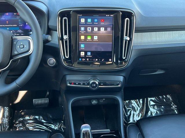 used 2023 Volvo XC40 car, priced at $28,999