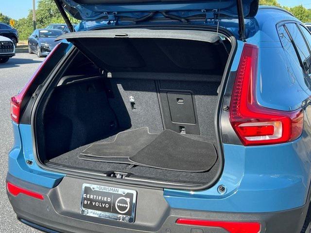used 2023 Volvo XC40 car, priced at $28,999