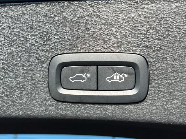 used 2023 Volvo XC40 car, priced at $28,999