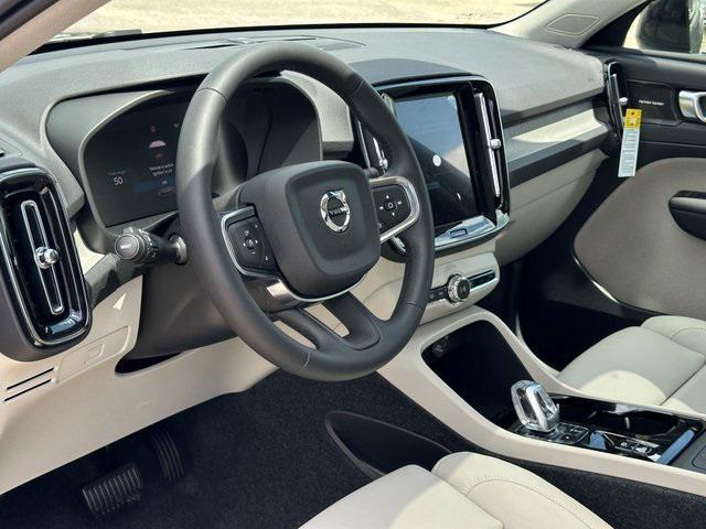 new 2026 Volvo XC40 car