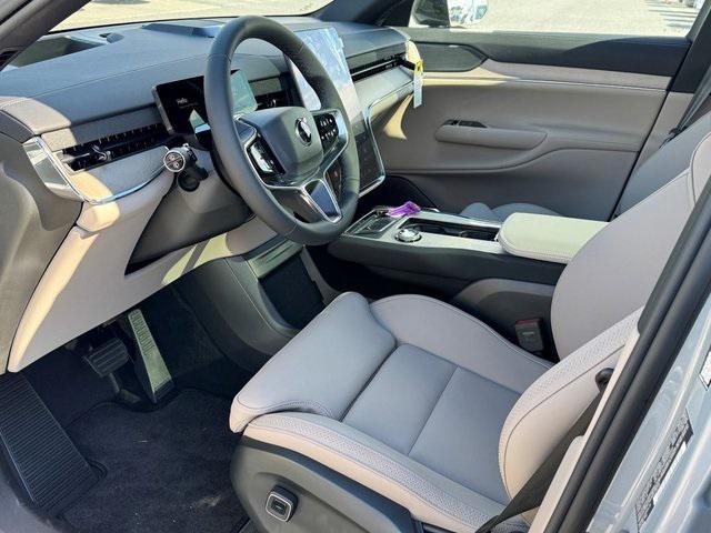 new 2025 Volvo EX90 car, priced at $82,590