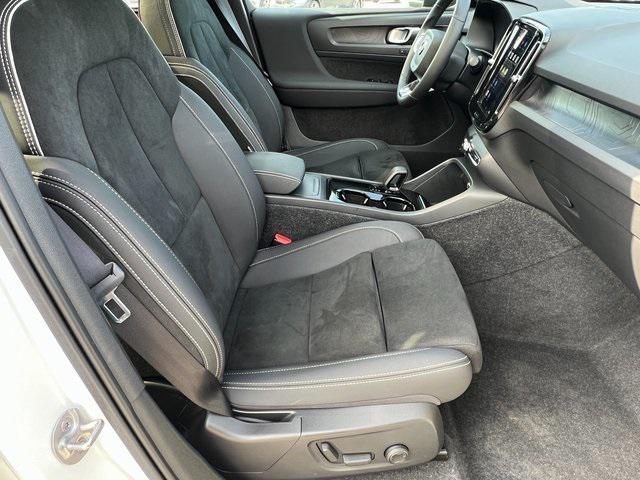 used 2022 Volvo C40 Recharge Pure Electric car, priced at $32,333