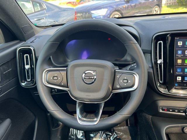 used 2022 Volvo C40 Recharge Pure Electric car, priced at $32,333