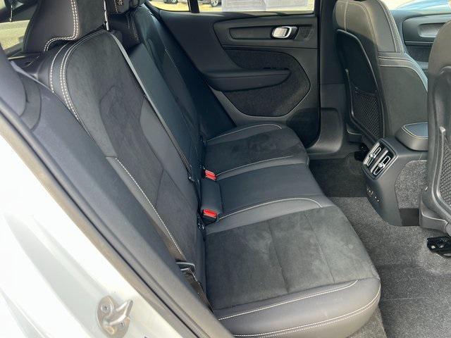 used 2022 Volvo C40 Recharge Pure Electric car, priced at $32,333