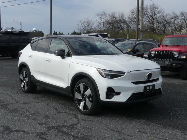 used 2022 Volvo C40 Recharge Pure Electric car, priced at $30,935