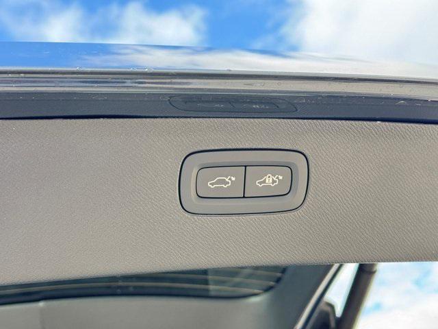 new 2026 Volvo XC90 car, priced at $71,525