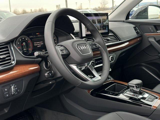 new 2025 Audi Q5 car, priced at $45,889