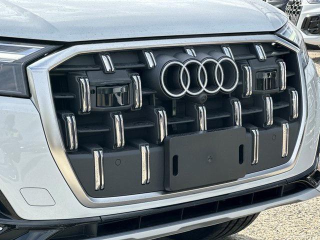 new 2025 Audi Q7 car, priced at $66,000