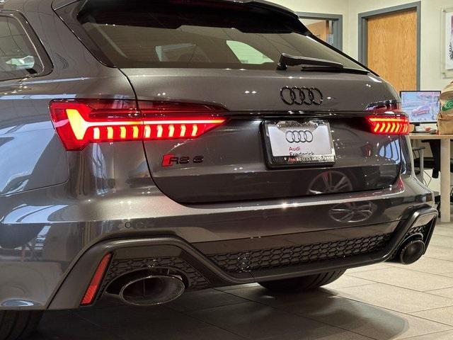 new 2025 Audi RS 6 Avant car, priced at $149,995