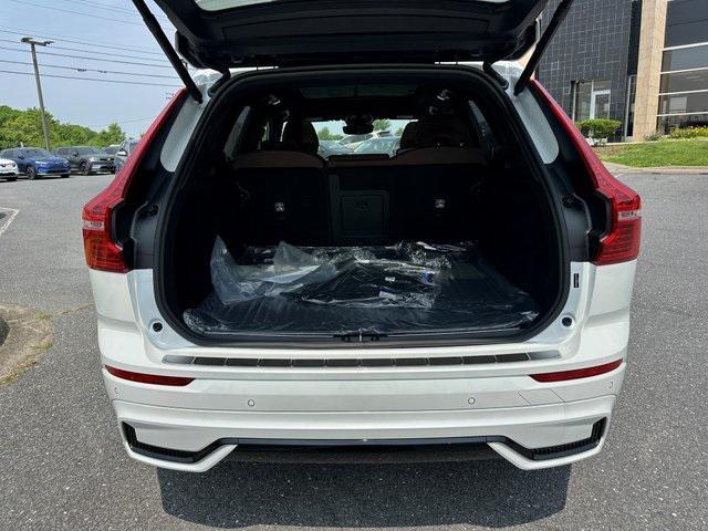 new 2025 Volvo XC60 car, priced at $55,360
