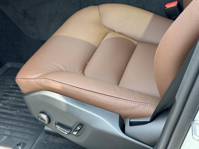 new 2025 Volvo XC60 car, priced at $55,360