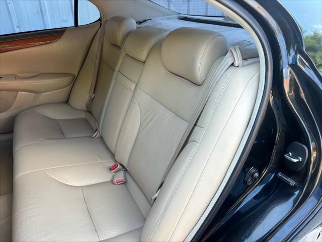 used 2005 Lexus ES 330 car, priced at $6,975