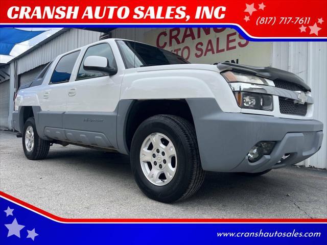 used 2002 Chevrolet Avalanche car, priced at $8,975