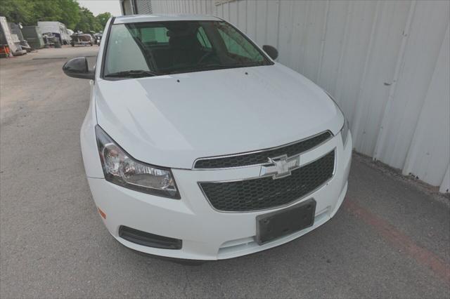 used 2014 Chevrolet Cruze car, priced at $8,988