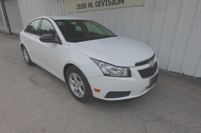 used 2014 Chevrolet Cruze car, priced at $8,988