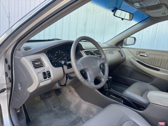 used 2000 Honda Accord car, priced at $5,975