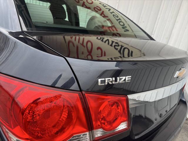 used 2014 Chevrolet Cruze car, priced at $6,975