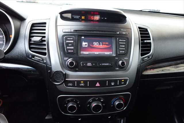 used 2014 Kia Sorento car, priced at $9,998