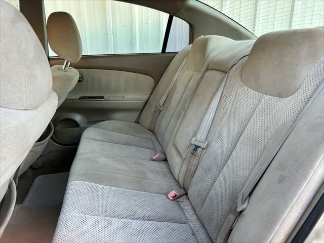 used 2006 Nissan Altima car, priced at $5,500