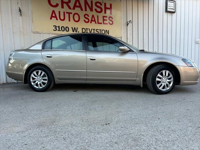 used 2006 Nissan Altima car, priced at $5,500