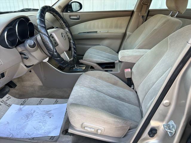 used 2006 Nissan Altima car, priced at $5,500