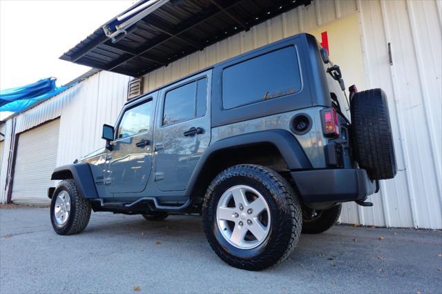 used 2015 Jeep Wrangler Unlimited car, priced at $17,975