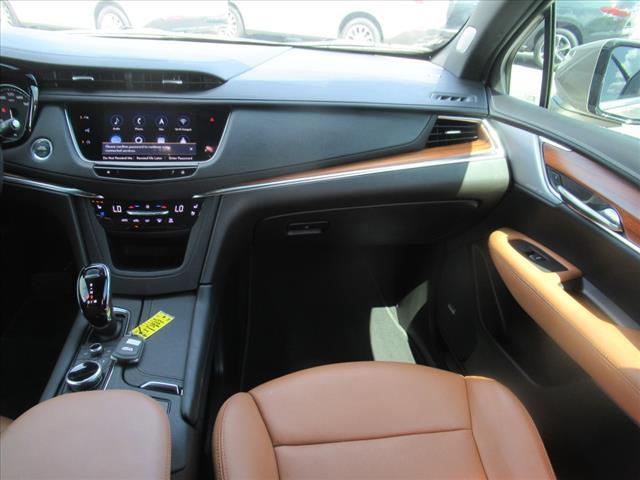 used 2022 Cadillac XT5 car, priced at $32,988