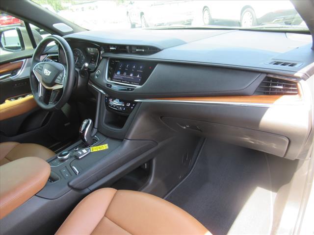 used 2022 Cadillac XT5 car, priced at $32,988