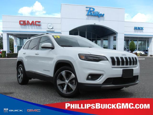 used 2019 Jeep Cherokee car, priced at $15,988