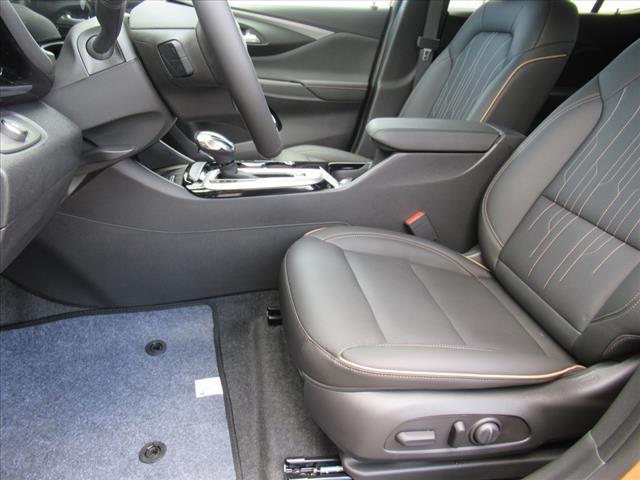 new 2025 Buick Envista car, priced at $31,335