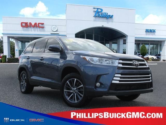 used 2019 Toyota Highlander car, priced at $28,980