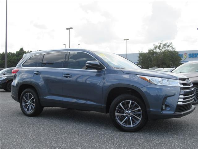 used 2019 Toyota Highlander car, priced at $28,980