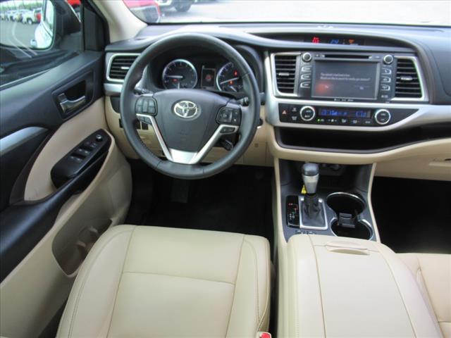 used 2019 Toyota Highlander car, priced at $28,980