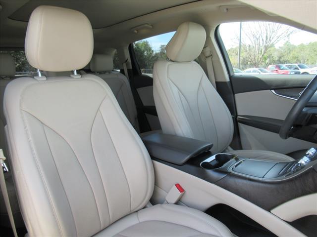 used 2020 Lincoln Nautilus car, priced at $27,980