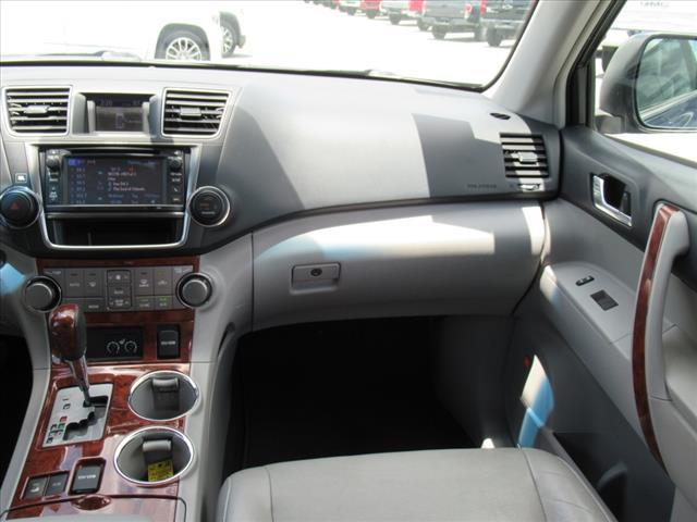 used 2013 Toyota Highlander car, priced at $12,787