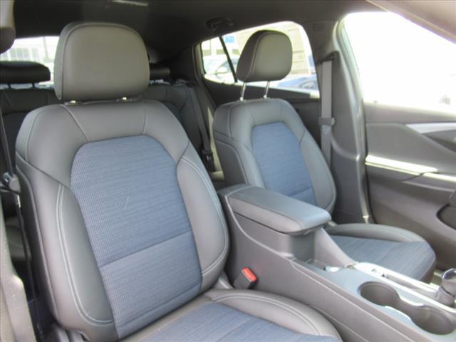 new 2025 Buick Envista car, priced at $27,030