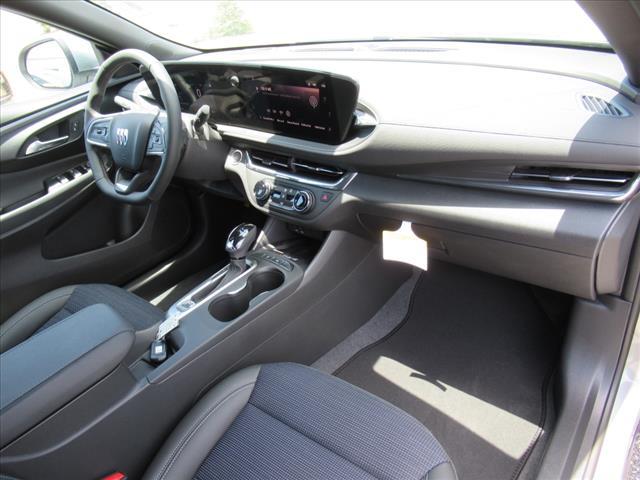 new 2025 Buick Envista car, priced at $27,030