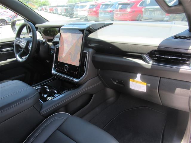 new 2025 GMC Yukon XL car
