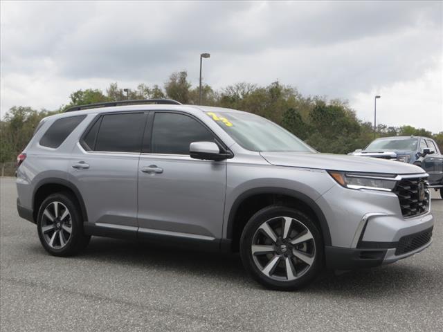 used 2023 Honda Pilot car, priced at $42,980