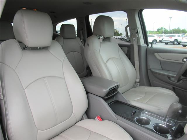 used 2014 Chevrolet Traverse car, priced at $10,988